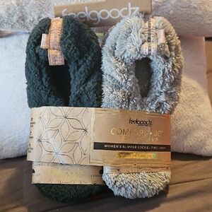 Feelgoodz Women's Slipper Socks Two-Pack - Green and Gray